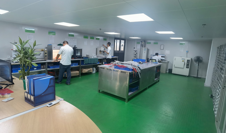 研(yan)髮實驗室